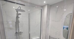 Full bathroom fits dublin